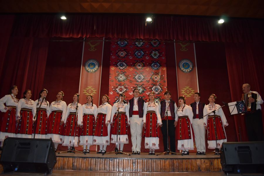 Най-високото отличие в трите раздела на Националния фолклорен конкурс „Напеви от Северозапада“, отпътува за Видин, София и Пордим