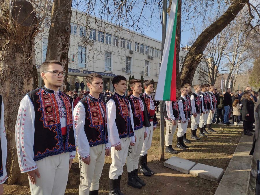 Поздрав от Кмета на община Монтана Златко Живков по случай Националния празник