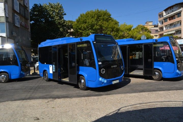 Пристигнаха първите шест елекрически автобуси